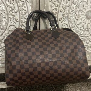 Louis Vuitton Speedy 35